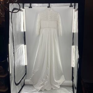 MISS.VEIL LACE HIGH NECK HIGH LOW WEDDING DRESS NEW WITH TAGS